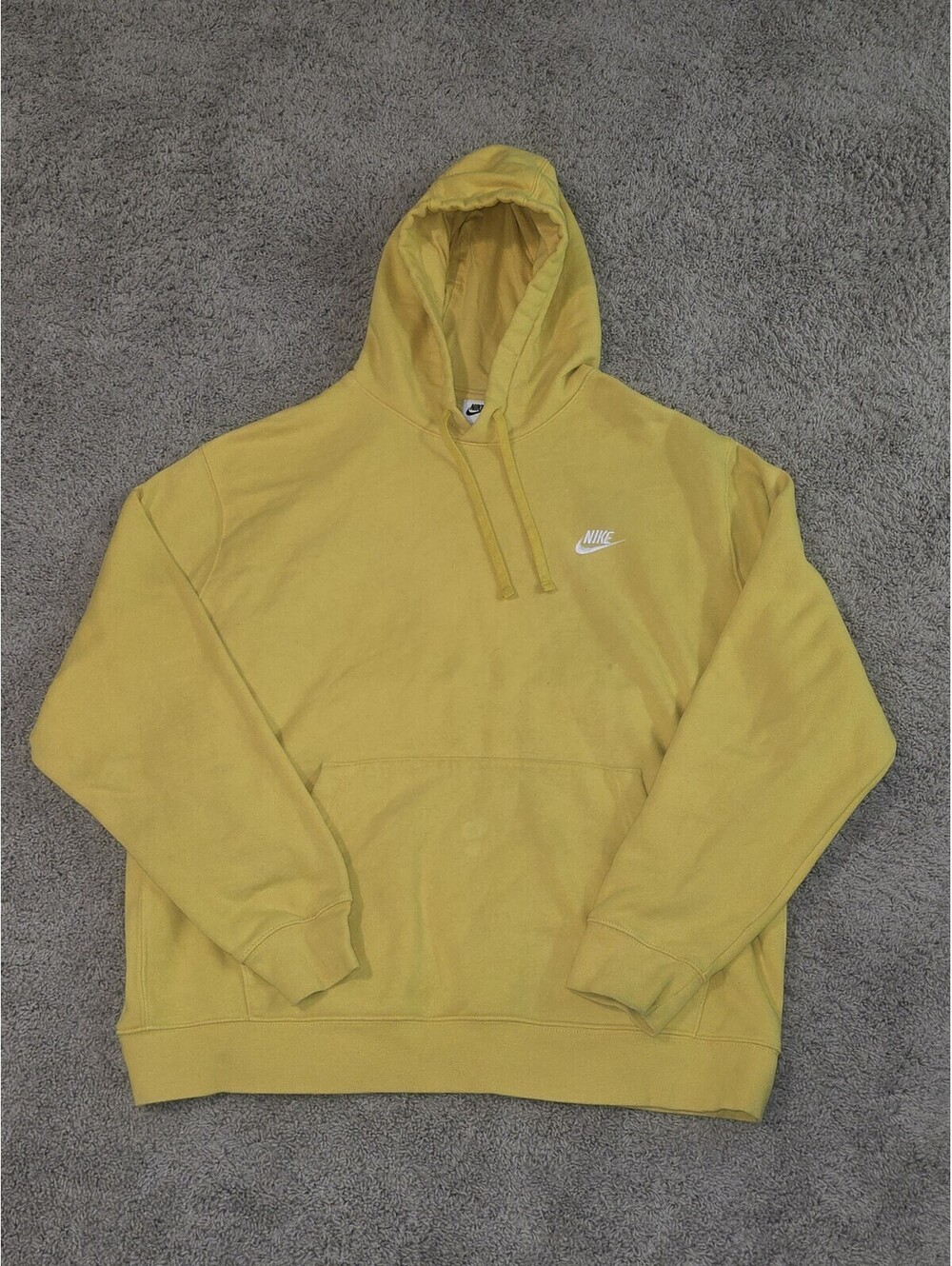 Nike Sportswear Club Fleece Pullover Hoodie Yellow Men’s XXL Embroidered Logo